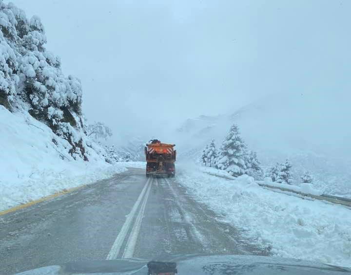Αχαΐα: Ελαφρά χιονόπτωση και ομαλή κυκλοφορία των οχημάτων