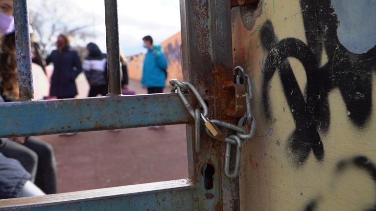 Λέσβος: Τρία σχολεία υπό κατάληψη – 61 τα νέα κρούσματα στα σχολεία