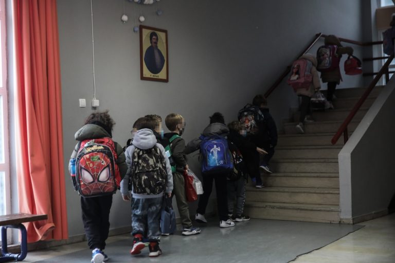 Γ. Χρούσος στο Πρώτο: Λάθος να μην στείλουν τα παιδιά σχολείο οι  γονείς (audio)