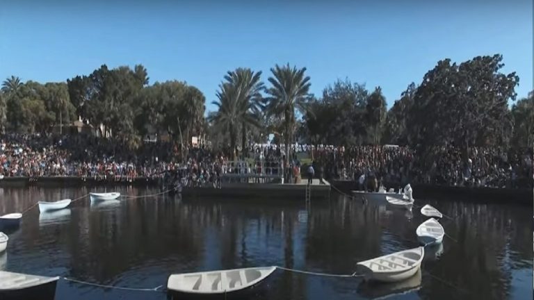 “Θεοφάνια 2022” Η παράδοση συνεχίζεται στο “ελληνικό χωριό” Τάρπον Σπρινγκς