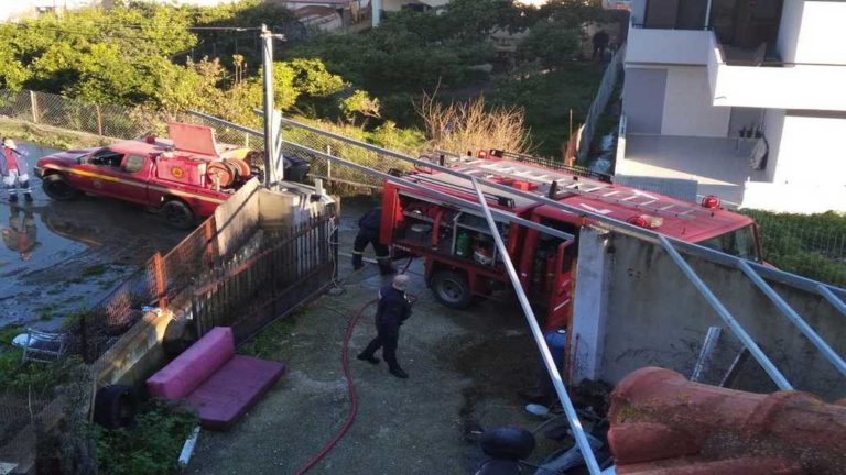 Φωτιά σε σπίτι στη Ρόδο – Έλειπαν οι ένοικοι