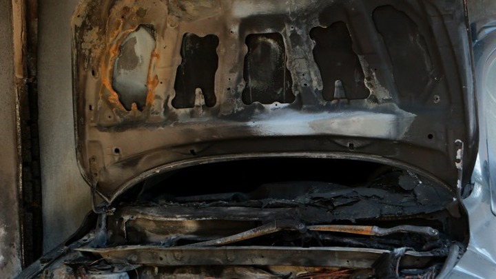 Θεσσαλονίκη: Κάηκε ολοσχερώς αυτοκίνητο στις Συκιές