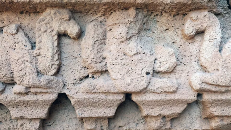 Η αρχαία ιερή τέχνη απεικόνιζε υβρίδια καμήλων