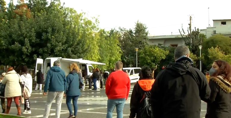 Ουρές για ένα δωρεάν rapid test – Ελλείψεις δωρεάν self test και στη Θεσσαλονίκη (video)