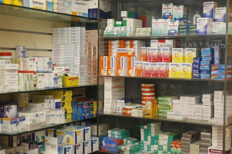 Ηλεία – Σ. Λιβαδάς: Ελλείψεις συγκεκριμένων αντιπυρετικών στα φαρμακεία