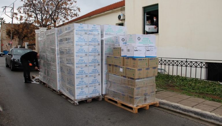 Με δέκα παλέτες υγειονομικού υλικού ενισχύθηκε το Δημοτικό Γηροκομείο Χανίων