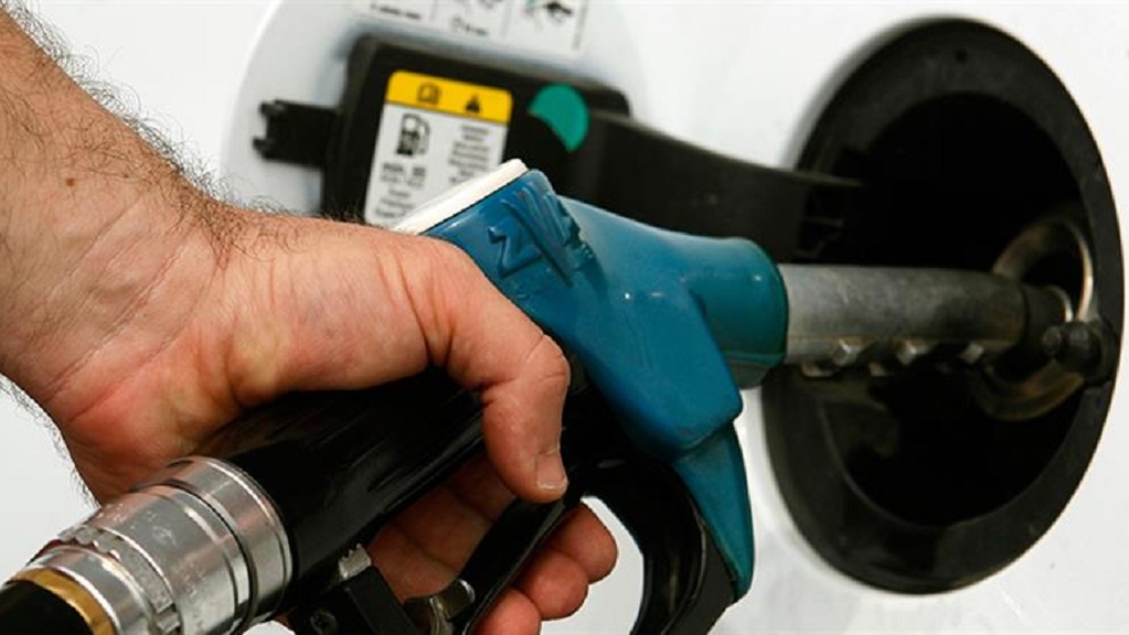 ΣΥΡΙΖΑ -ΠΣ: Η μείωση του ΕΦΚ στα καύσιμα είναι εφικτή – Όχι 5 δισ. για «δωράκια» σε ανύπαρκτες εταιρείες