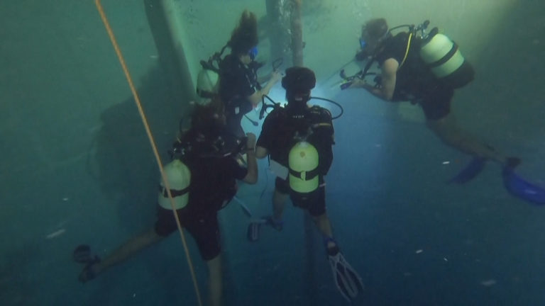 Στη Γαλλία το πρώτο escape room κάτω από το νερό (video)