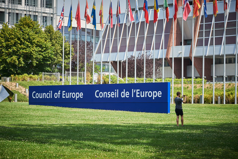 Συμβούλιο της Ευρώπης: Ανησυχία και απογοήτευση από την προοπτική μιας μεγάλης σύγκρουσης μεταξύ των κρατών μελών του
