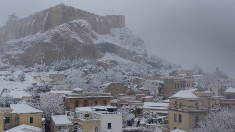Κλειστά λόγω του χιονιά σχολεία στον Δήμο Σφακίων