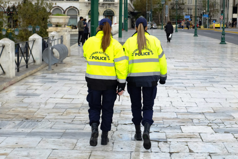 ΕΛΑΣ: Το 49% του επιστημονικού προσωπικού της είναι γυναίκες