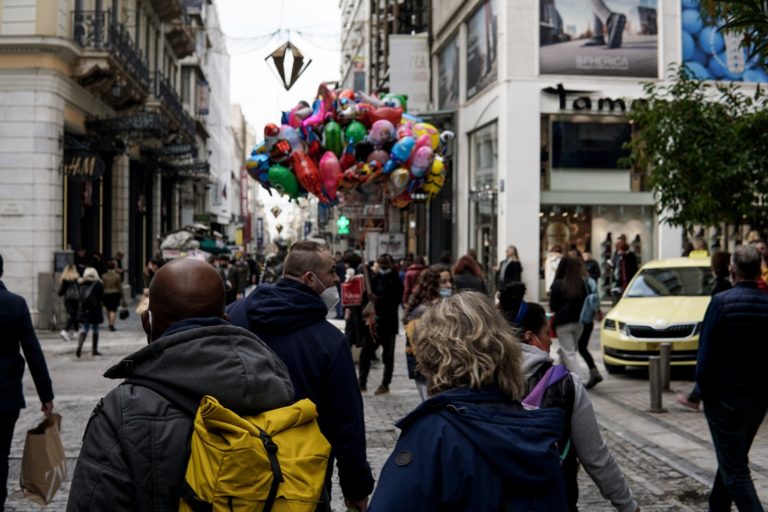 Καιρός: Τοπικές νεφώσεις και σποραδικές βροχές