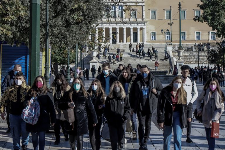 Θεόδωρος Βασιλακόπουλος: Από Σεπτέμβριο σε επικαιροποιημένη δόση εμβολίου και όχι σε τέταρτη (video)