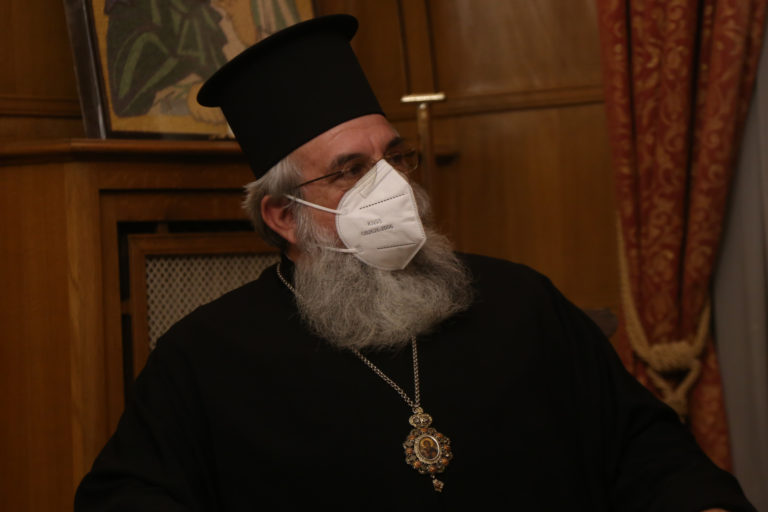 Στην τελετή ενθρόνισης του Αρχιεπισκόπου Κρήτης Κ. Μητσοτάκης και Ν. Ανδρουλάκης