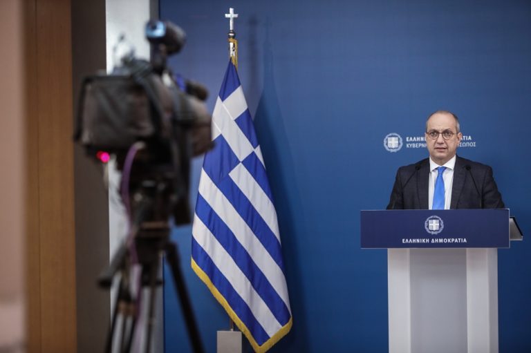 Γιάννης Οικονόμου: Προς δεύτερη αύξηση του κατώτατου μισθού από την 1η Μαΐου