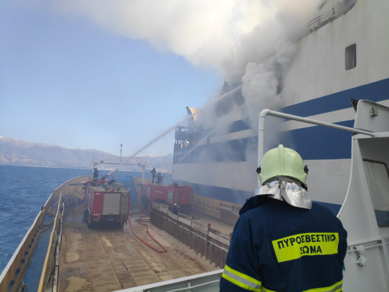 Πλακιωτάκης για «Euroferry Olympia»: Ξεκίνησε η έρευνα για τα αίτια της φωτιάς