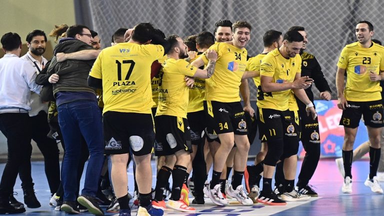 Παραμένει «ζωντανή» η ΑΕΚ, επικράτησε με 34-30 της Νιμ