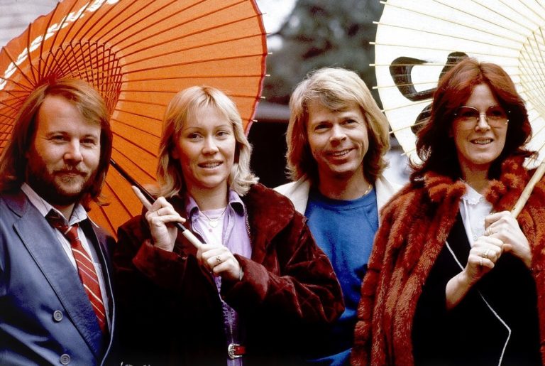Οι ABBA σχολιάζουν τις αναφορές για πάρτι με τραγούδια τους στη Ντάουνινγκ Στριτ