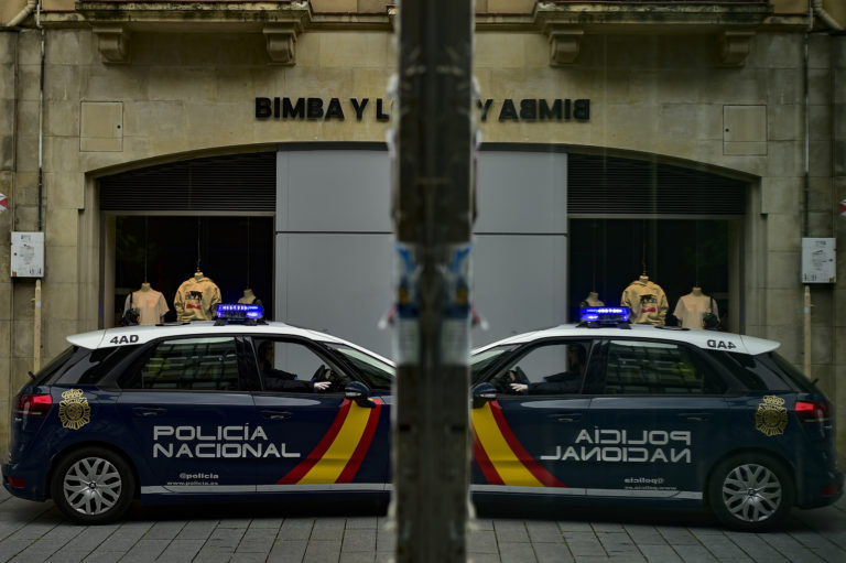 Ισπανία: Μετά τη λογομαχία για τους βαθμούς του στο σχολείο 15χρονος σκότωσε την οικογένειά του