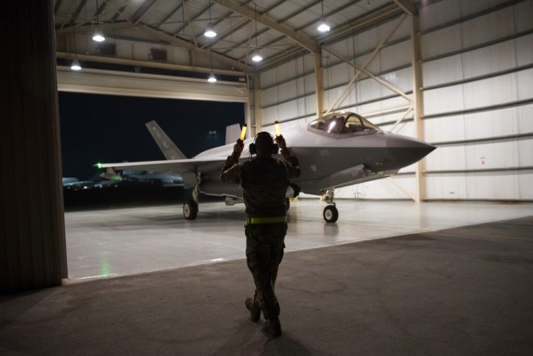 Οι ΗΠΑ στέλνουν μαχητικά F-35 στην ανατολική πτέρυγα του ΝΑΤΟ