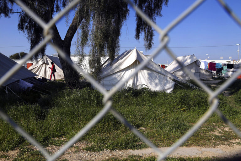 Ποινή φυλάκισης σε Τούρκους για υποβοήθηση διέλευσης μεταναστών στην Κύπρο