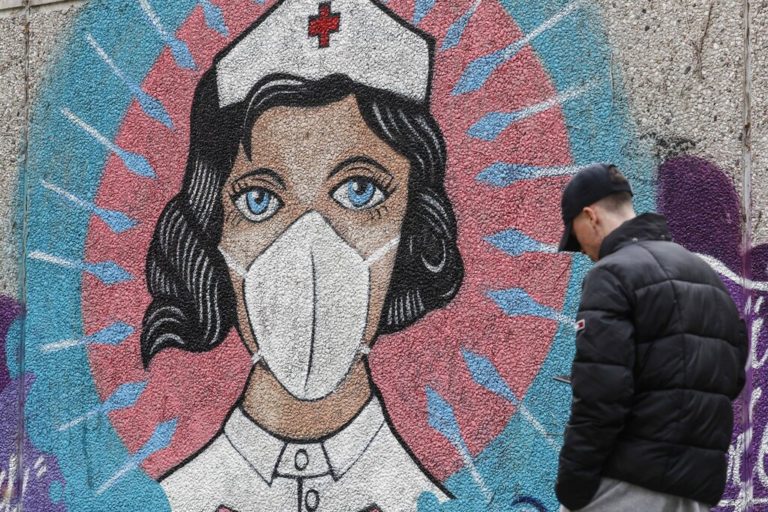 Παπαευαγγέλου: Το 88% των νέων εισαγωγών είναι με μετάλλαξη Όμικρον