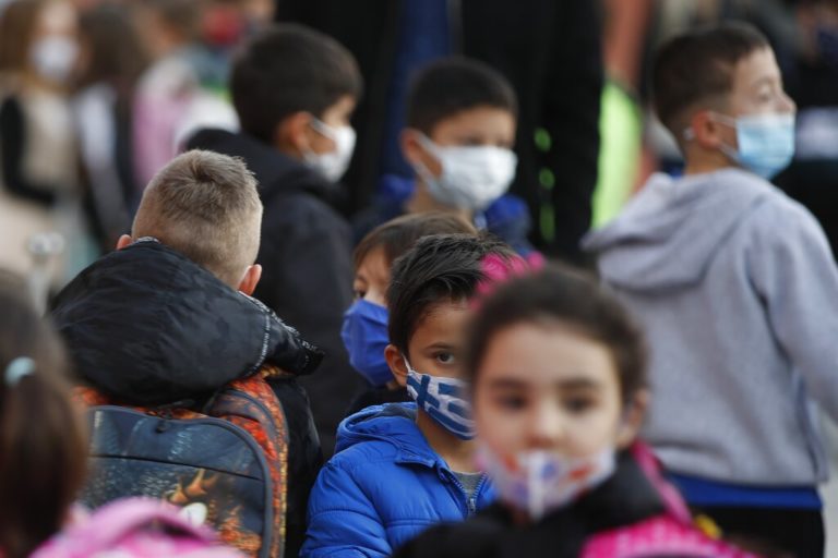 Κορονοϊός: 40.163 μολύνσεις παιδιών μέσα σε μία εβδομάδα