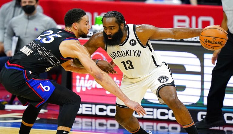 NBA: «Μετακομίζει» στους Σίξερς ο Χάρντεν, παίρνουν Σίμονς οι Νετς