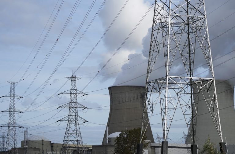 Η Κομισιόν ανοίγει δρόμο για ιδιωτικές επενδύσεις στην πυρηνική ενέργεια