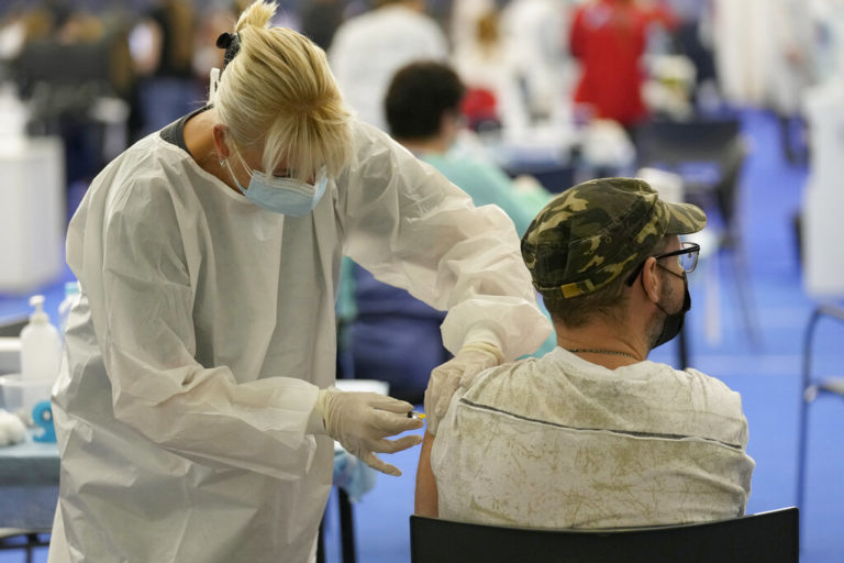 Η Κροατία εξετάζει τη μερική κατάργηση των πιστοποιητικών Covid