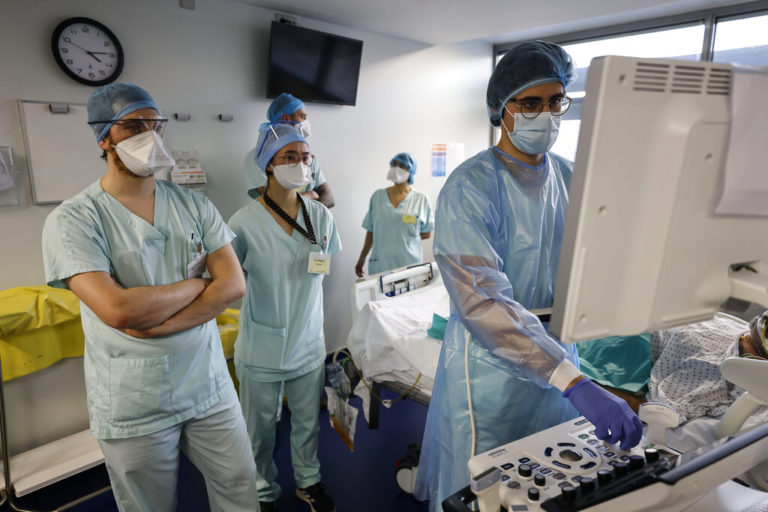 Έξι ασθενείς κατέληξαν το τελευταίο 24ωρο στην Κρήτη – Μικρή μείωση νοσηλειών στις κλινικές covid