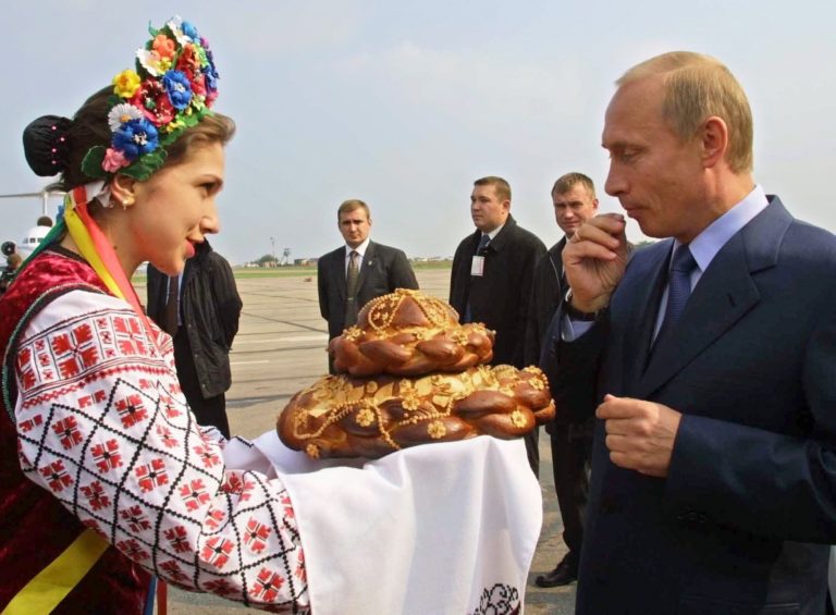 Ουκρανία: Διχασμένη μεταξύ Δύσης και Ρωσίας – Μια ανασκόπηση