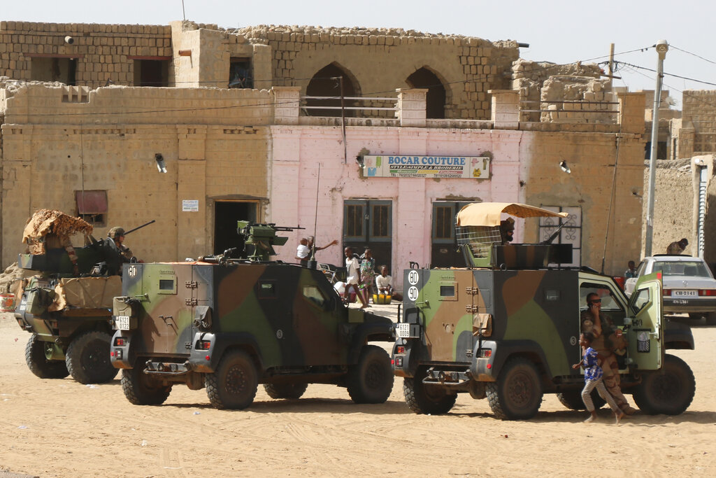 Η ΕΕ «ολοκληρώνει» τις κυρώσεις σε όσους εμποδίζουν τη μετάβαση στο Μάλι