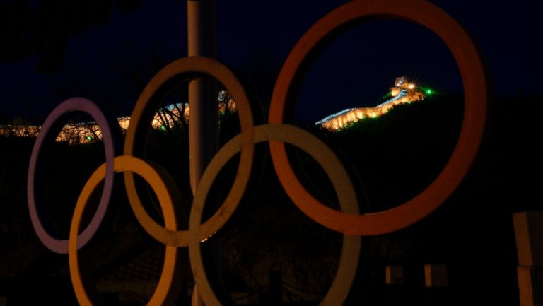 Με playstation και video στο youtube περνούν τον ελεύθερο χρόνο τους οι αθλητές στους Χειμερινούς Ολυμπιακούς