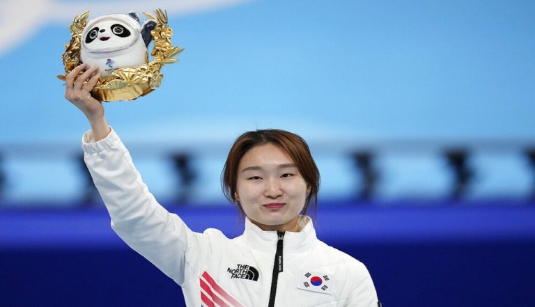 Δεύτερο σερί χρυσό η Τσόι στα 1500 μέτρα με Ολυμπιακό και παγκόσμιο ρεκόρ (vid)