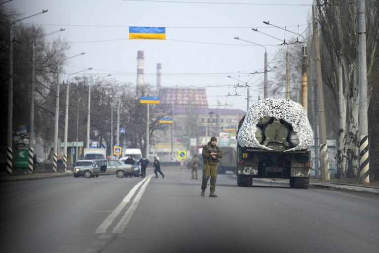 «Ήρωας της Ουκρανίας» ο πεζοναύτης που ανατινάχθηκε σε γέφυρα για να καθυστερήσει τους Ρώσους