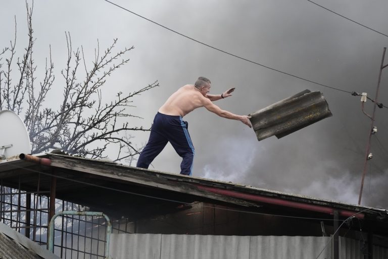 Οι εξελίξεις στην Ουκρανία με εικόνες – Το Φιδονήσι στα «παραλειπόμενα»
