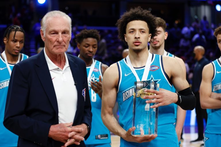 NBA – Rising Stars: Η «κούπα» στην ομάδα Μπάρι (video)
