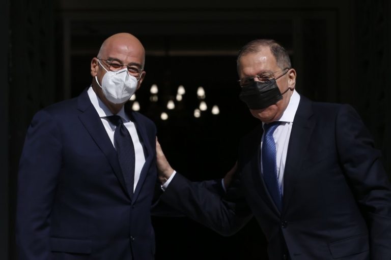 Συνάντηση Δένδια – Λαβρόφ στη Μόσχα στις 18 Φεβρουαρίου – Τι αναμένεται να συζητήσουν