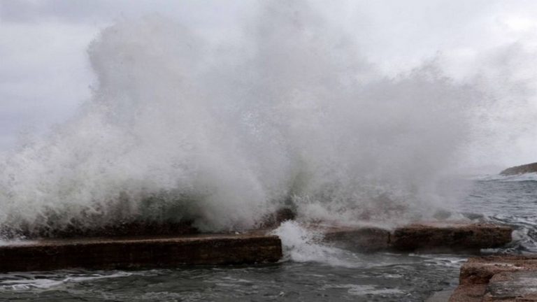 Έκτακτο δελτίο για θυελλώδεις ανέμους εξέδωσε το Λιμεναρχείο Ρόδου