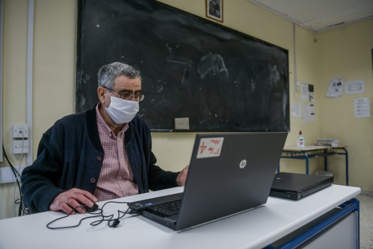 ΣΥΡΙΖΑ – Κίνημα Αλλαγής: Γιατί καταψηφίσαμε την τροπολογία για το voucher των 200 €  στους εκπαιδευτικούς