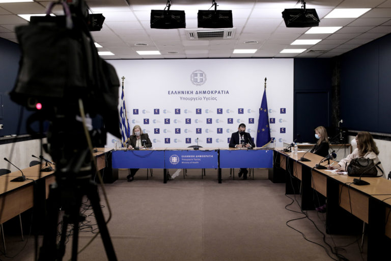 Η ενημέρωση για τον κορονοϊό, τις μεταλλάξεις και το πρόγραμμα εμβολιασμών