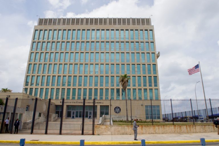 ΗΠΑ: Σε παλμούς ηλεκτρομαγνητικής ενέργειας ενδέχεται να οφείλεται το «Σύνδρομο της Αβάνας»