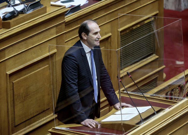 Α. Βεσυρόπουλος στο Πρώτο: Μείωση φόρου για 5 εκατ. πολίτες- Θα αυξηθεί η εισπραξιμότητα- Δεν μυρίζουν πρόωρες εκλογές (audio)