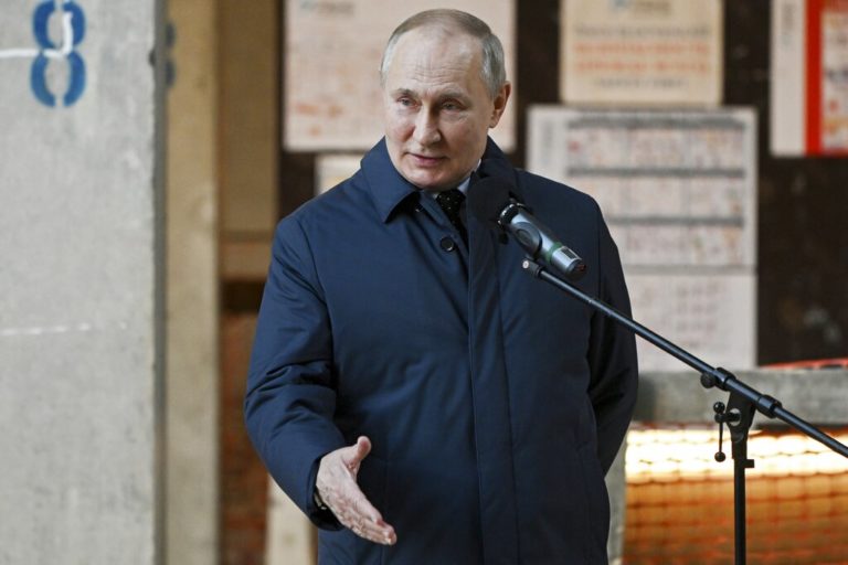 Αντιδράσεις για την εντολή Πούτιν να τεθούν σε ετοιμότητα οι ρωσικές πυρηνικές δυνάμεις