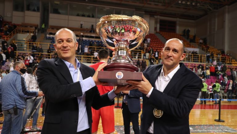 Αγγελόπουλοι: «Πρώτος τίτλος της νέας εποχής, η καλύτερη απόφαση της ζωής μας το μέχρι τέλους» (video)