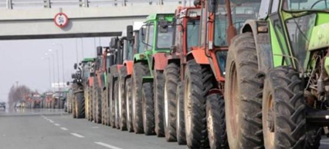 Ηγουμενίτσα: Σε αποκλεισμό του λιμανιού προχωράνε οι αγρότες