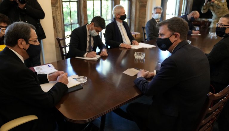 Κύπρος: Συνάντηση του Ν. Αναστασιάδη με τον Ειδικό Αντιπρόσωπο του γγ των ΗΕ