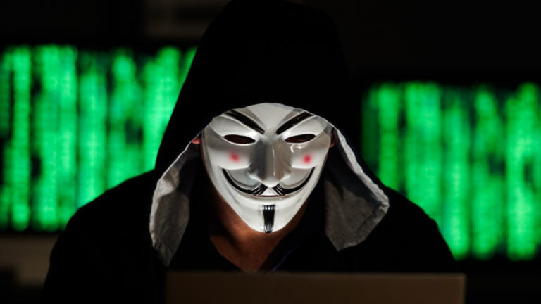 Οι Anonymous ανέλαβαν την ευθύνη για την επίθεση σε ιστοτόπους ρωσικών ΜΜΕ