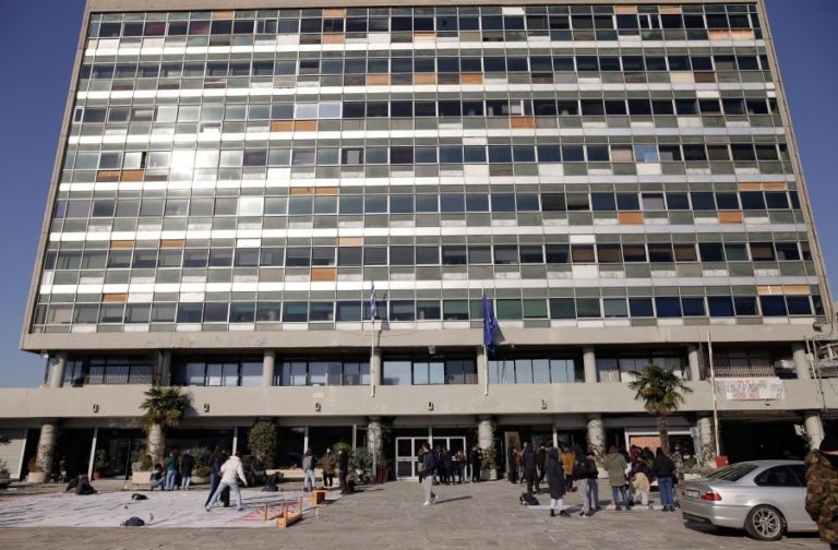 Συγχαρητήρια του Στ. Καλαφάτη στους πρυτάνεις των ΑΠΘ – ΠΑΜΑΚ για την κατάταξή τους στα 5 πρώτα ΑΕΙ της Ελλάδας